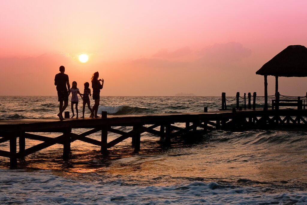 family-pier-man-woman-39691 Conveyancing – Can’t I Just Do It Myself?